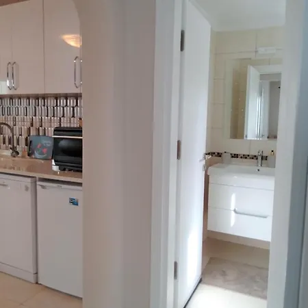 Dolphin Residences - Begonya 2 Apartment *