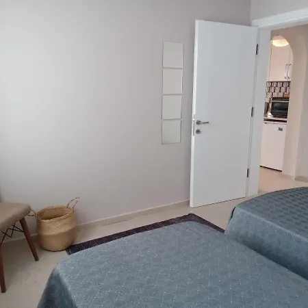 Apartment Dolphin Residences - Begonya 2
