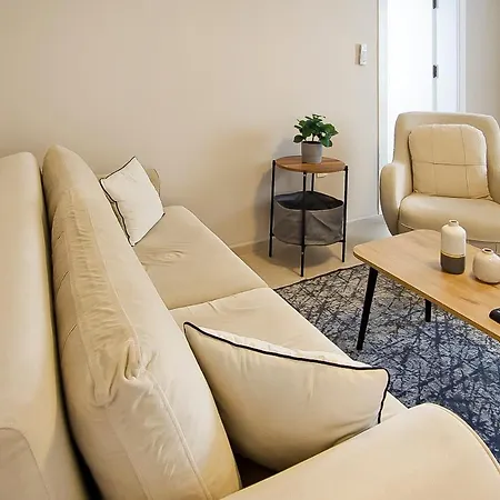 Dolphin Residences - Begonya 2 *